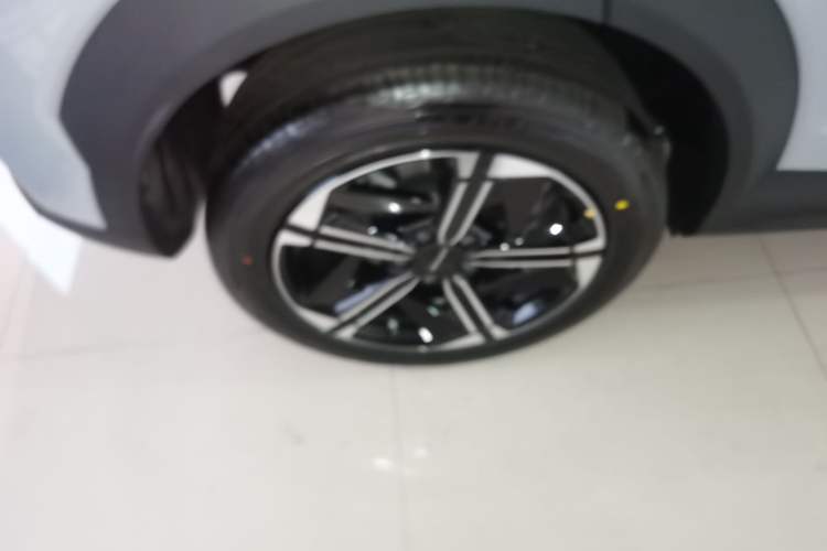 Used Lynk & Co 06 EM-P 2023 EM-P 56 Standard Range Pro