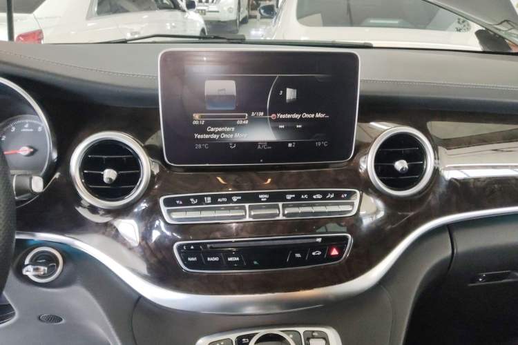 TDK.VehicleDetails.img