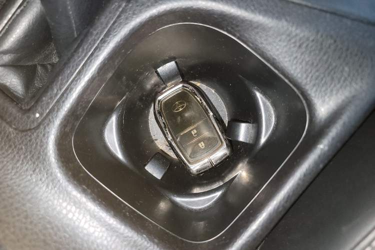 Used Toyota RAV4 2016 2.5L Automatic 4x4 Elite Edition
