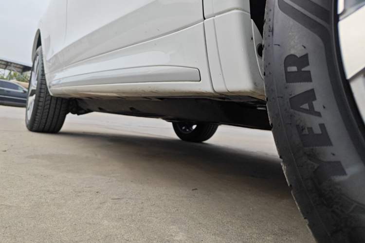 Used Land Rover Discovery Sport 2025 249 PS Performance Tech Edition
