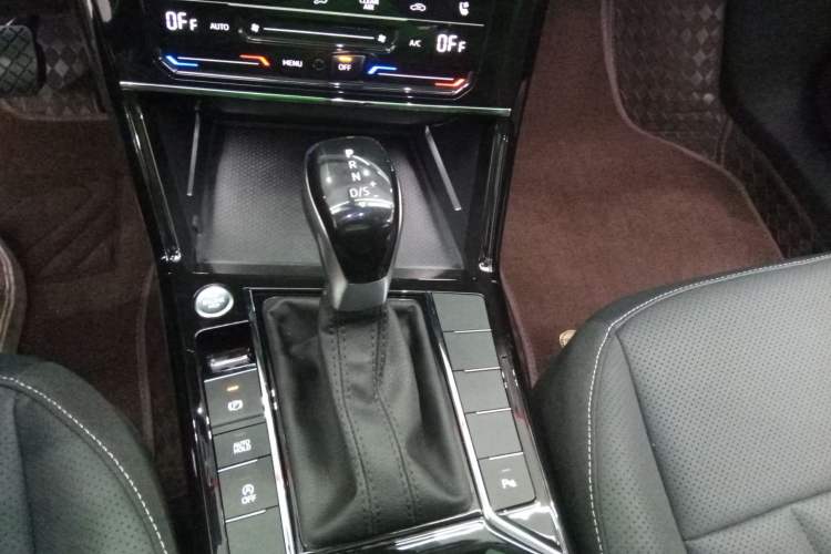 TDK.VehicleDetails.img