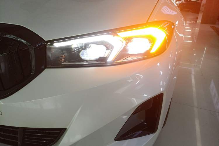 Used BMW i3 2024 eDrive 35 L
