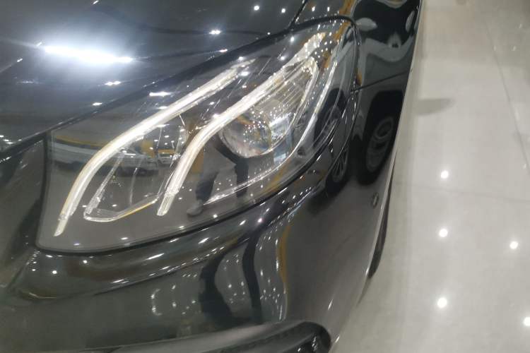 Used Mercedes-Benz E-Class 2019 Restyled E 300 L Sporty and Stylish Edition
