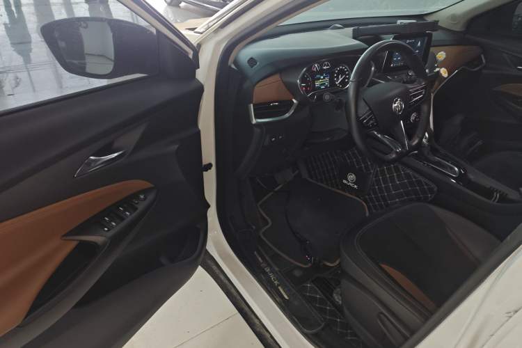 Used Buick Encore 2021 332T CVT Luxury Version
