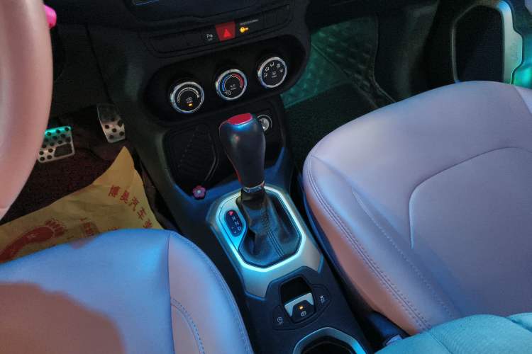 Used  Renegade 2016 1.4T Automatic Jingneng Edition
