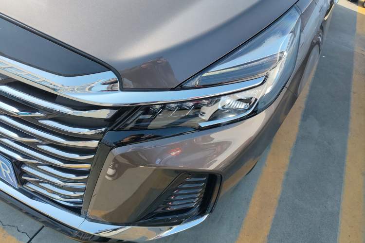 Used Buick GL8 2023 Land Executive Class 652T Luxury Model