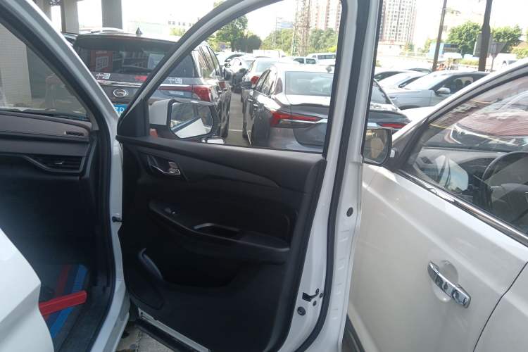 Used Wuling Hongguang S3 2019 1.5L Manual Comfort Model China VI Standard
