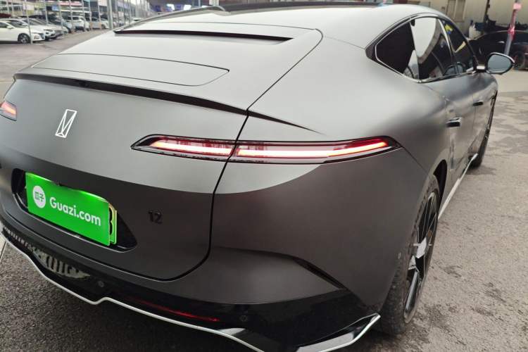 Used  12 2023 700 Three-Laser Rear-Wheel Drive Luxury Edition
