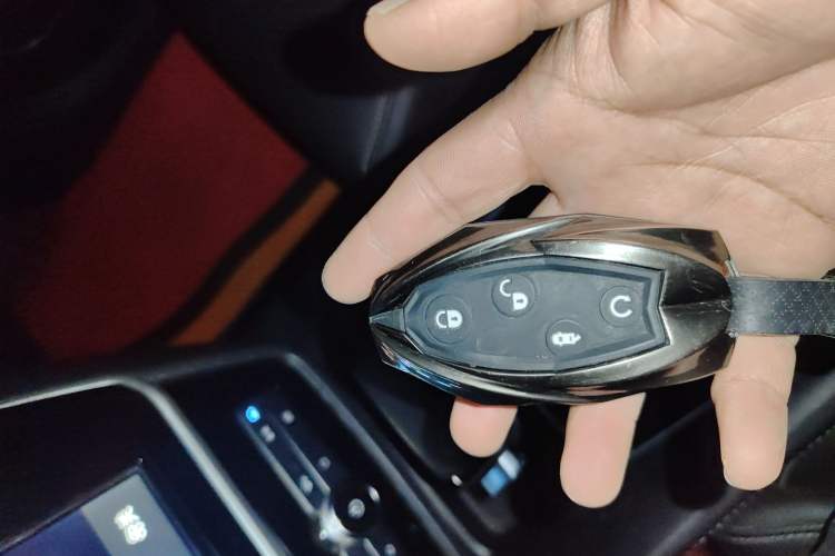 Used BYD Song MAX 2017 1.5T Automatic Smart Connect Elite 7-Seater
