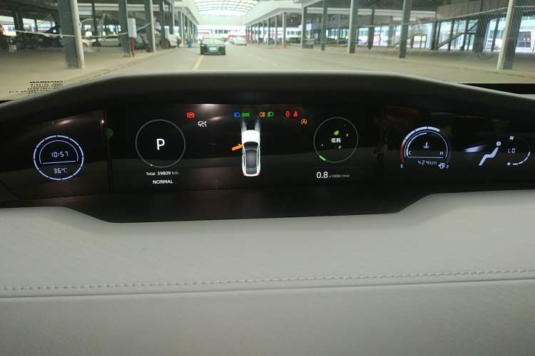 Used Changan UNI-V 2022 1.5T Prestige Version
