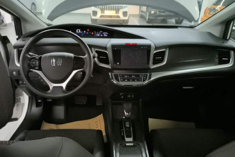 Used Honda Jade 2014 1.8L Automatic Comfort Elite Version 5 Seats
