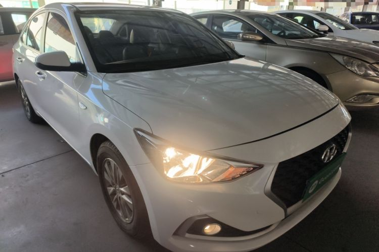 Used Hyundai Celesta 2017 1.6L Automatic Enjoyment Version GLS