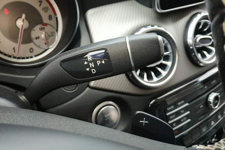 Used Mercedes-Benz GLA 2016 GLA 200 Fashion Model