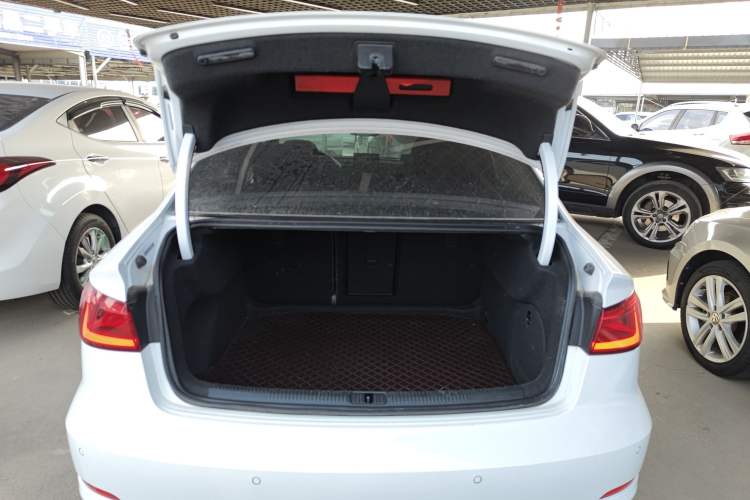 Used Audi A3 2016 Limousine 35 TFSI Prestige Edition