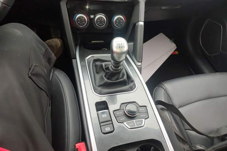 Used Haval H6 2018 Blue Label Sport Edition 1.5T Manual Two-Wheel Drive Elite Model
