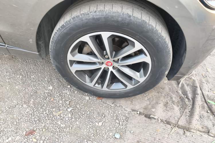 Used Jaguar F-PACE 2018 2.0T All-Wheel Drive R-Sport Sport Edition
