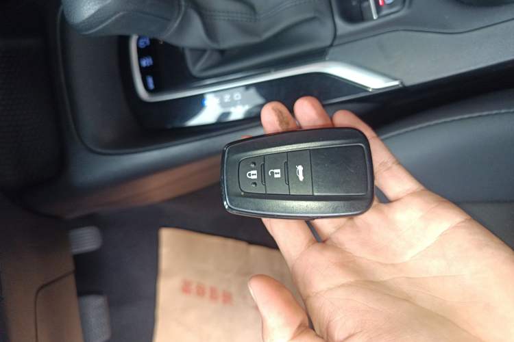 Used Toyota Levin 2021 185T CVT Luxury Edition
