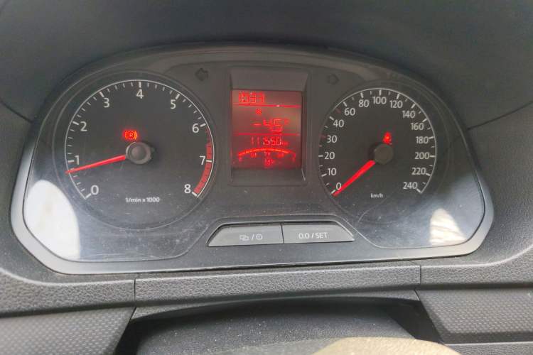 Used Volkswagen Jetta 2015 1.6L Manual Fashion Edition