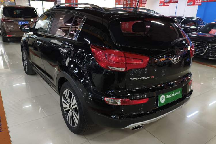 Used Kia Sportage R 2015 2.0L Automatic Two-Wheel Drive DLX Model
