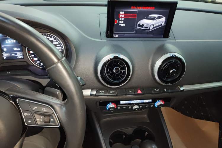 Used Audi A3 2017 Limousine 35 TFSI Sport Edition
