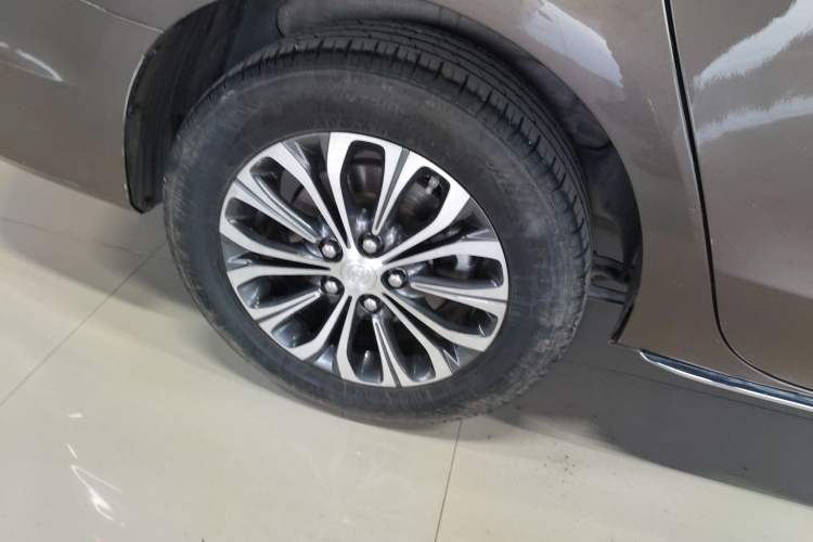 Used Buick GL8 2023 Land Executive Class Smart Enjoyment Model