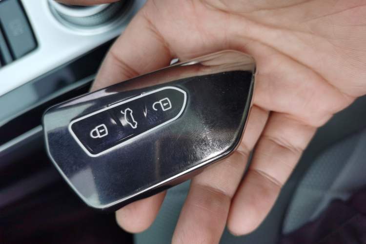 Used Volkswagen Talagon 2024 Facelifted 380TSI All-Wheel Drive R-Line Cruise Premium Edition
