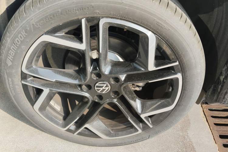 Used Volkswagen Tayron 2025 Tiguan L 380TSI 4Motion Luxury Easy Package