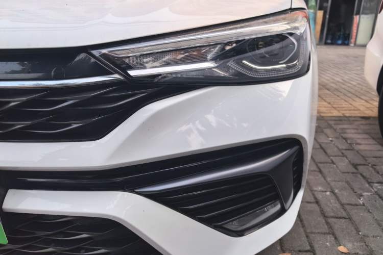 Used Roewe i5 2021 1.5L CVT Platinum Edition