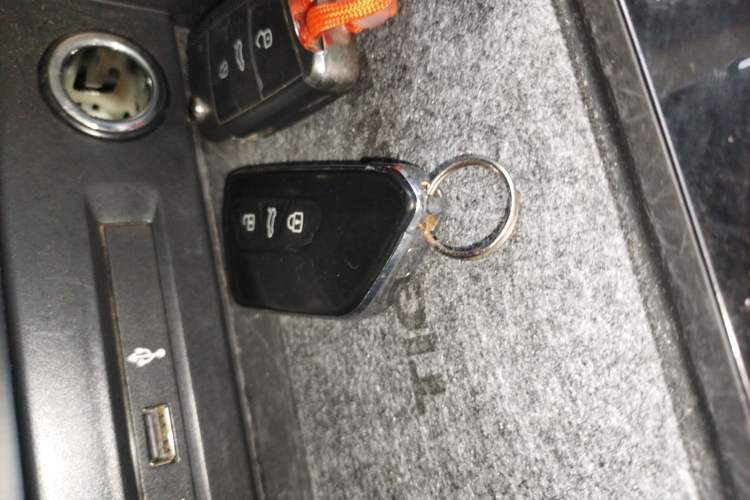 Used Volkswagen Tiguan L 2020 330TSI Automatic Two-Wheel Drive R-Line Flagship Version China VI Standard