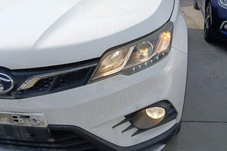 Used Soueast DX3 2016 1.5L Manual Luxury Version
