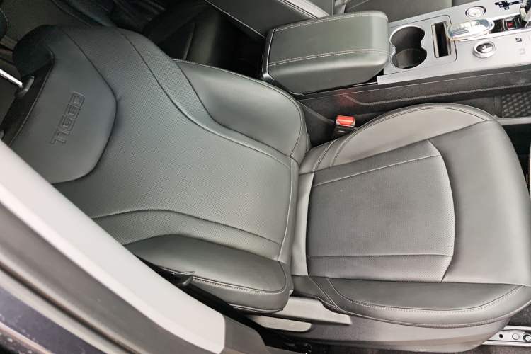 Used Chery Tiggo 8 PLUS 2022 Kunpeng Edition 390TGDI DCT Passion Version
