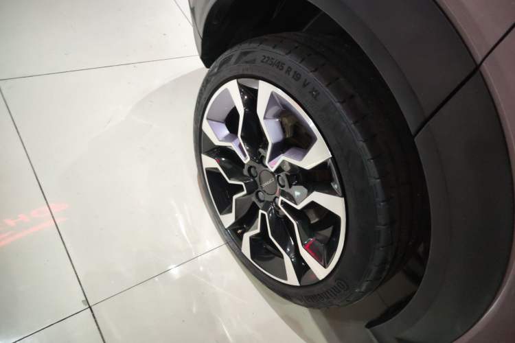 Used Lynk & Co 06 2021 1.5T Shero Pink Special Edition
