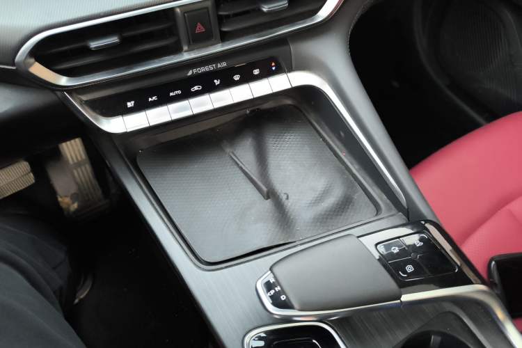 Used Changan UNI-T 2020 1.5T Prestige Version
