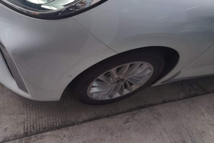 Used VOYAH Dream 2024 PHEV Extended-Range Premium Edition
