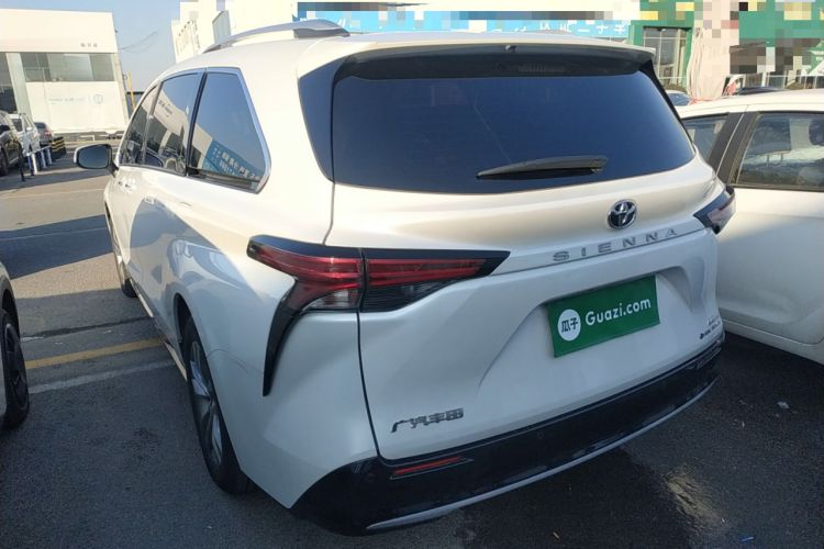 Used Toyota Sienna 2024 2.5L Hybrid Four-Wheel Drive Prestige Edition