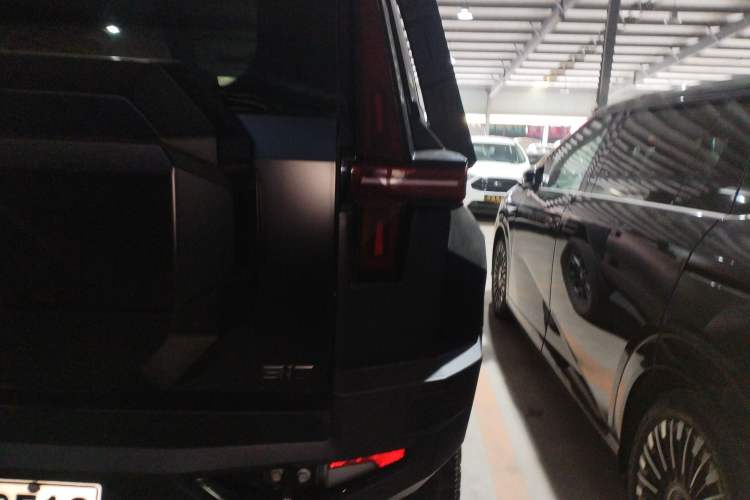 Used  917 2023 Range-Extended Base Model
