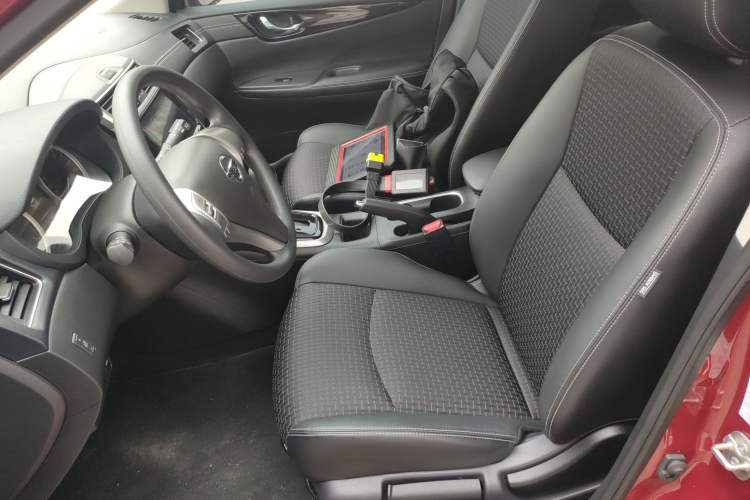 Used Nissan Tiida 2019 1.6L CVT Smart Drive Version China VI Standard