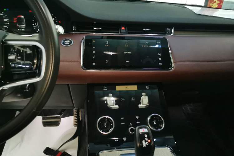 Used Land Rover Range Rover Evoque 2021 Range Rover Velar L 249PS R-Dynamic First Edition
