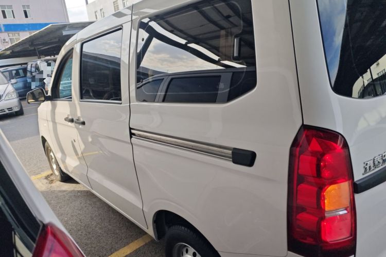 Used Wuling Hongguang V 2022 1.5L Jingqu Edition Electric-Assist LAR