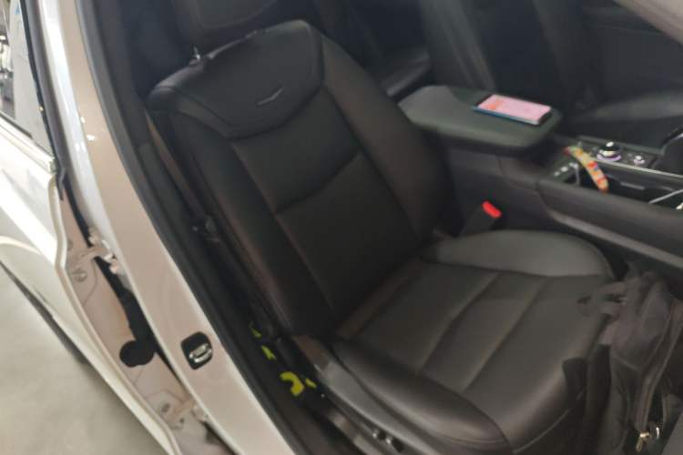 Used Cadillac XT5 2021 2.0T Two-Wheel Drive Luxury Version
