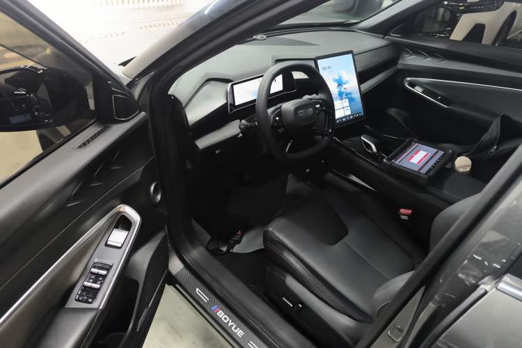 Used Geely Auto Emgrand X7 Sport 2023 Boyue COOL 1.5TD Smart Connect+
