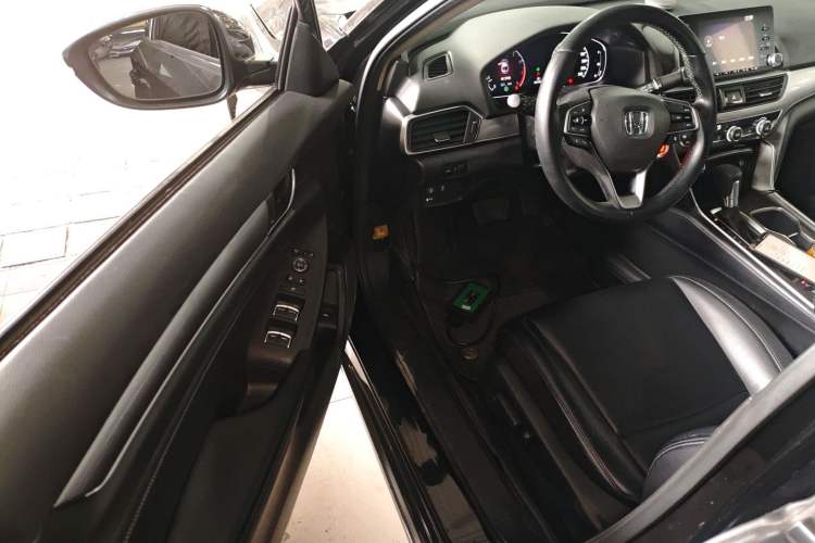 Used Honda Accord 2018 260TURBO Luxury Edition China V Emission Standard
