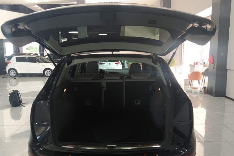 Used Audi Q5 2017 40 TFSI Comfort Model
