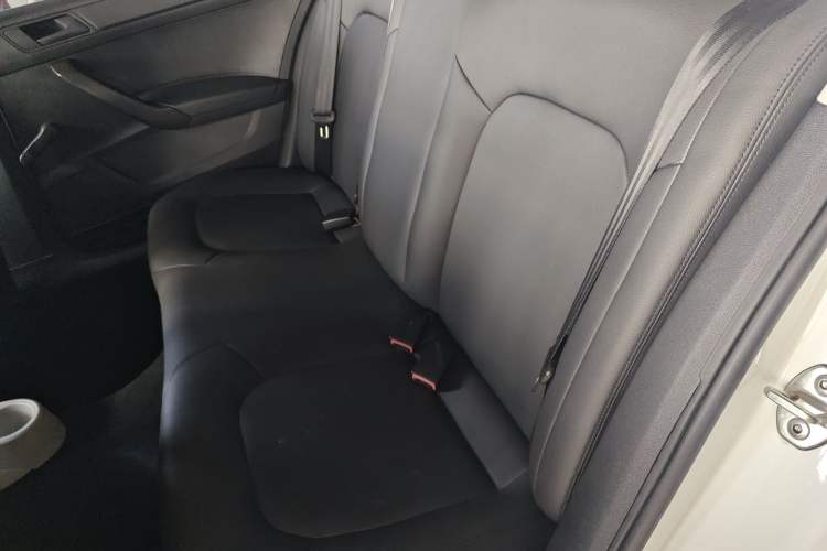 Used Skoda Rapid 2016 1.6L Automatic Front-Wheel Drive Model