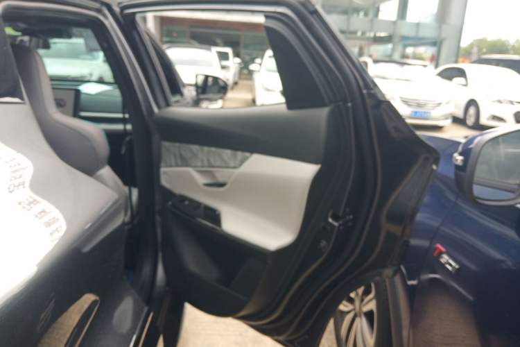 Used Changan UNI-T 2023 2nd Generation 1.5T Luxury Version
