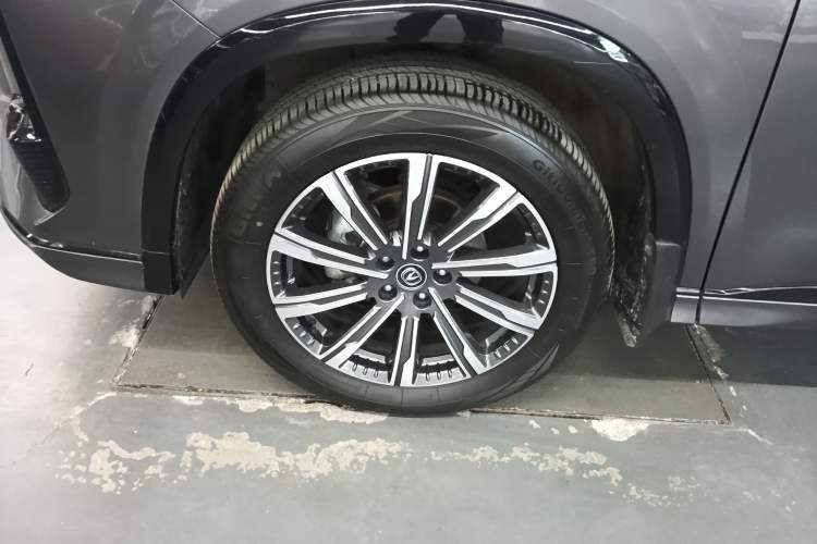 Used Changan CS75 PLUS 2023 3rd Generation 1.5T Automatic Prestige Model
