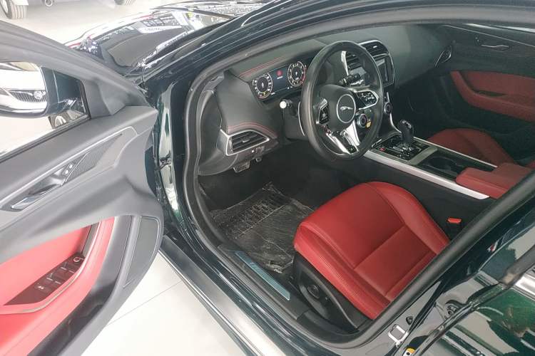 Used Jaguar XEL 2023 2.0T 250 PS R-DYNAMIC S Advanced Sport Edition
