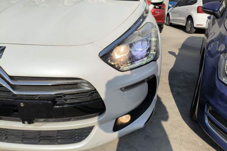 Used  5 2013 1.6T Elegant Edition THP160
