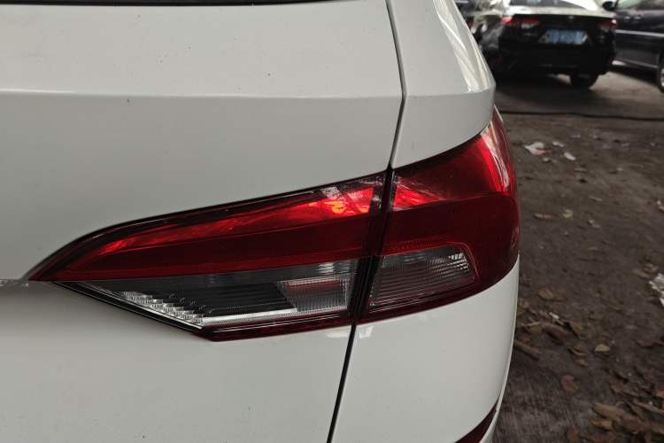 Used Skoda Kamiq 2018 1.5L Automatic Standard Edition China VI
