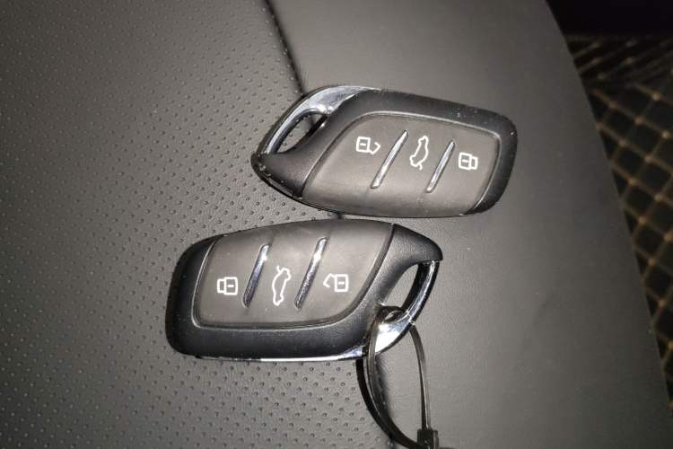 Used Roewe i5 2026 Model 1.5L CVT Luxury Version
